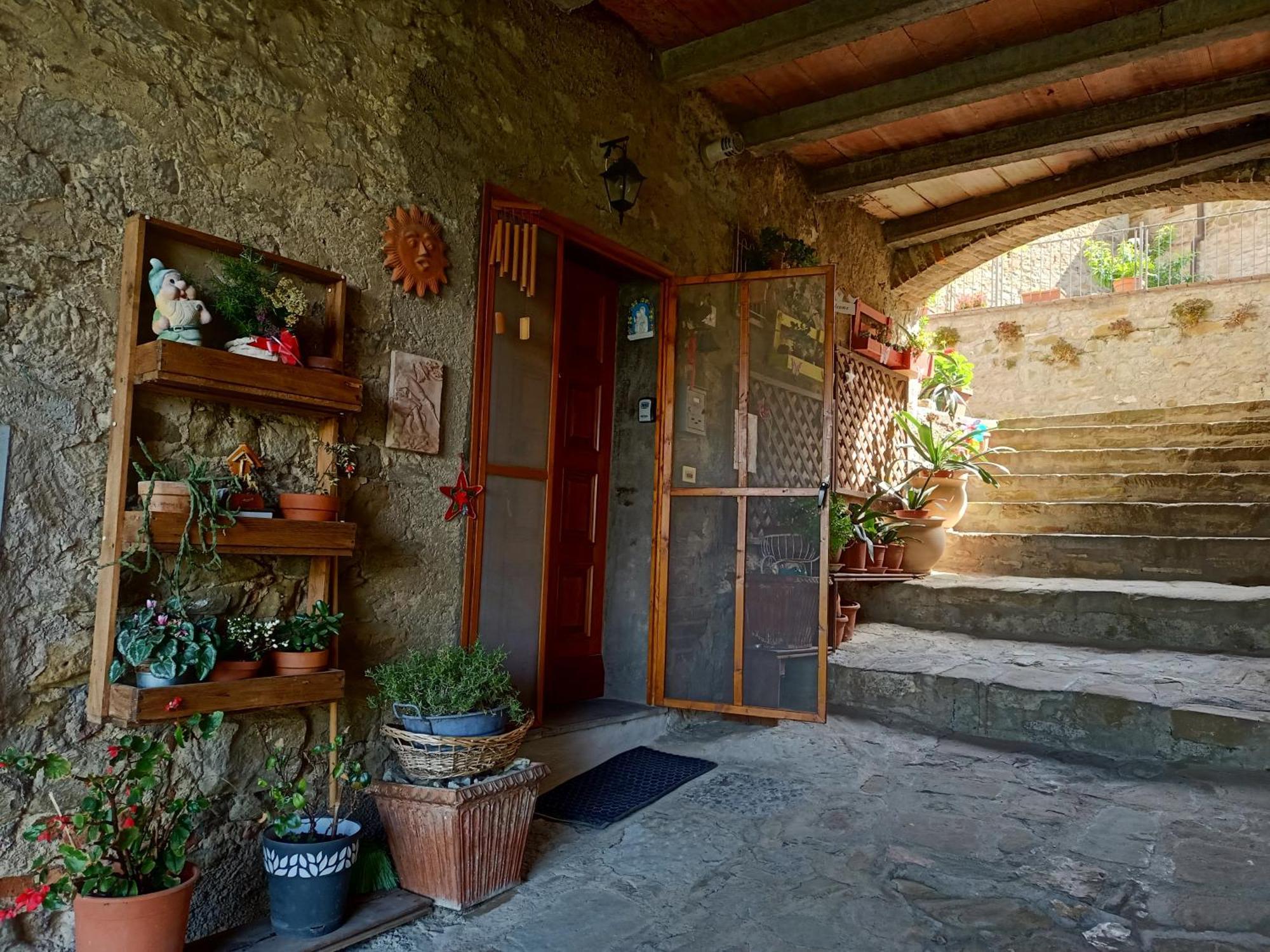 Il Borgo Antico Villa Monte del Lago Ngoại thất bức ảnh