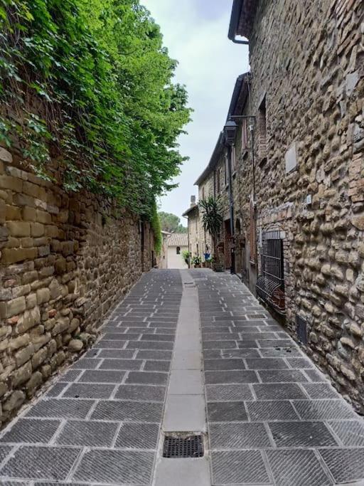 Il Borgo Antico Villa Monte del Lago Ngoại thất bức ảnh