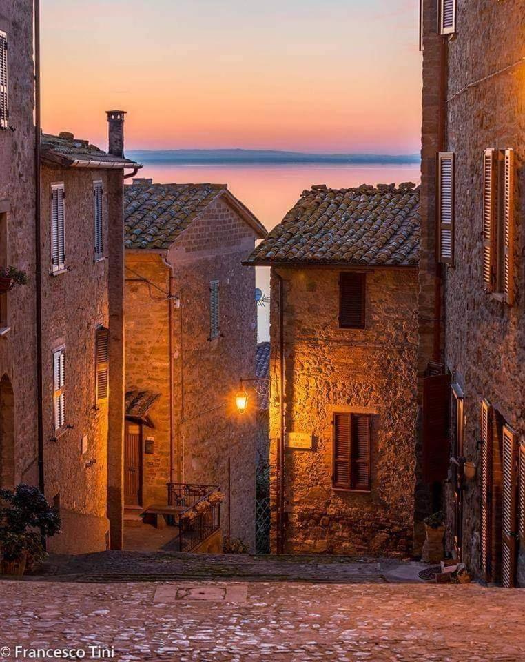Il Borgo Antico Villa Monte del Lago Ngoại thất bức ảnh